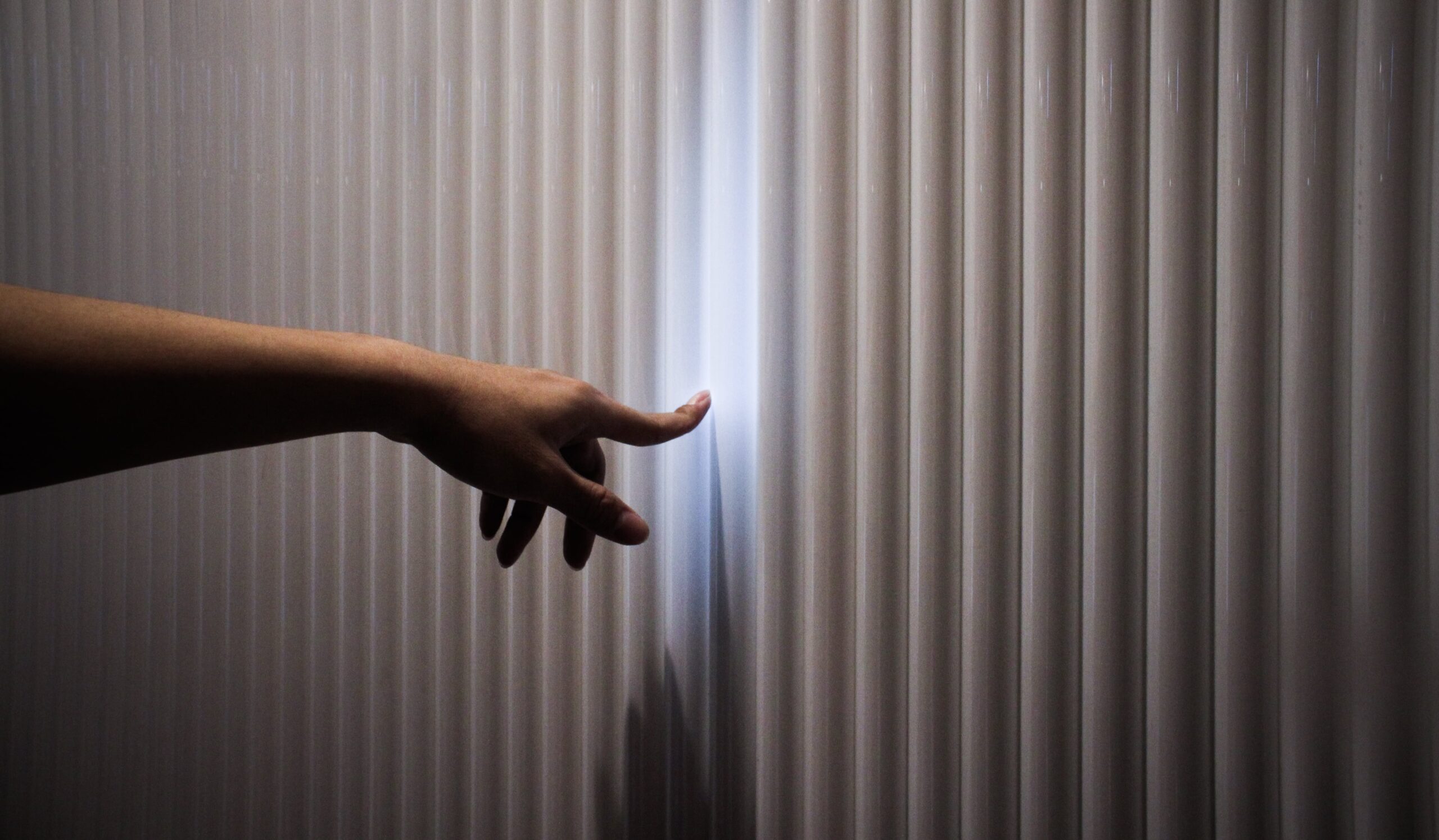 Surfing on the Ray of Light 01