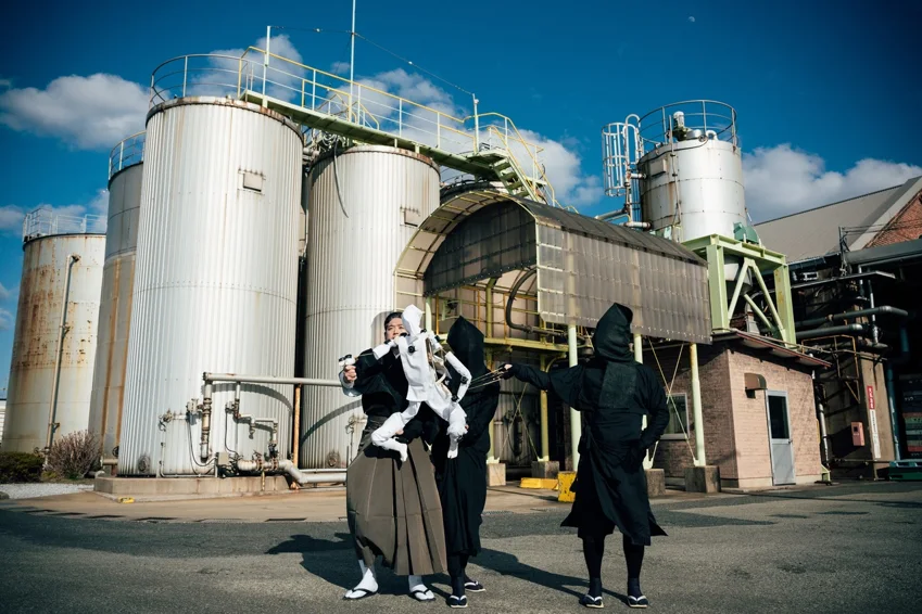 e-193_許家維、張碩尹、鄭先喻_浪濤之下亦有皇都_2023-02